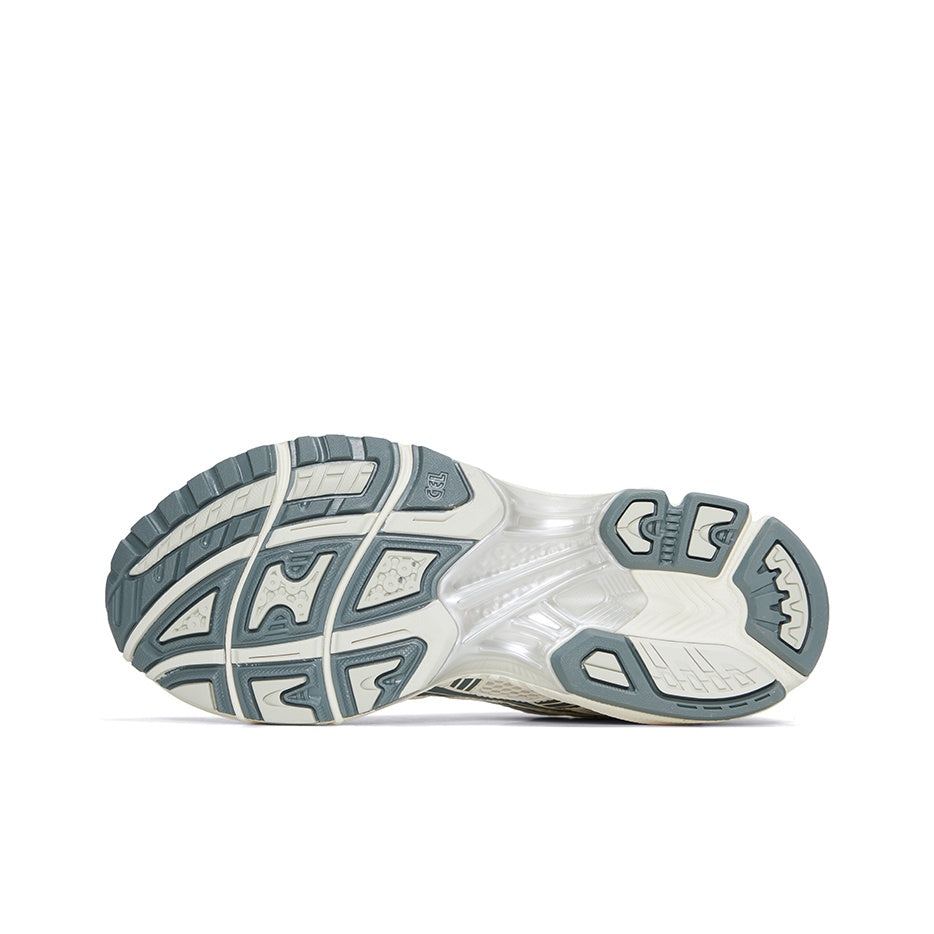 ASICS Gel-Kayano 14 Unisex Y2K Futuristic Low-Top Lifestyle Sneaker – Silver/White